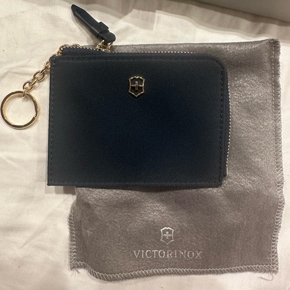 Victorinox/Swiss Army Key and Cardholder Navy Brand New - Picture 1 of 9